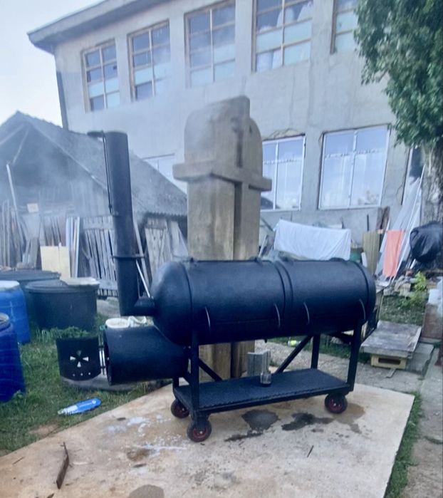 Smoker-Rezervor oțel 6mm–500L , ideal pentru smoker profesional