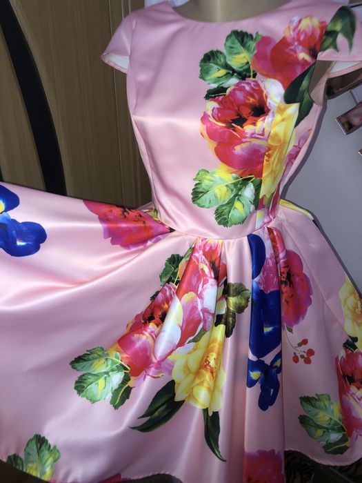 Rochie de ocazie deosebita