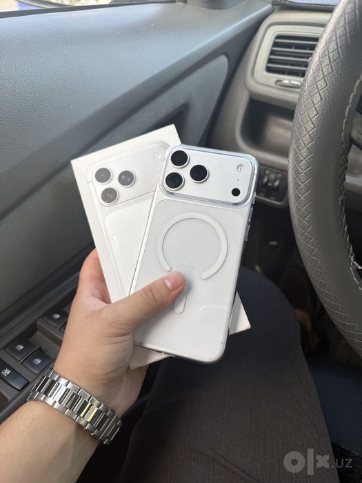 Iphone 17 Pro Max silver