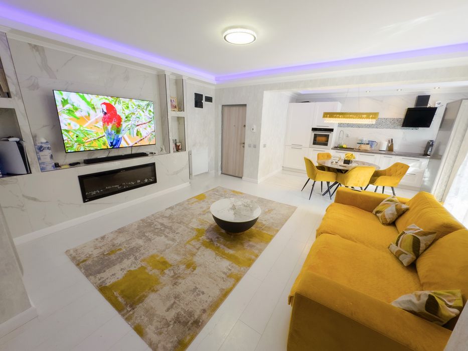 Vand apartament 3 camere cu gradina de 128 mp in zona vivo