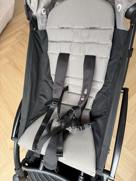 Carucior sport pentru copii BABYZEN YOYO 2, cadru negru, culoare gri