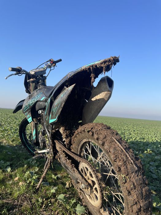 Cross AlfaRoad 250cc