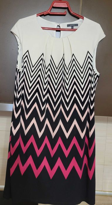 Много елегантна рокля