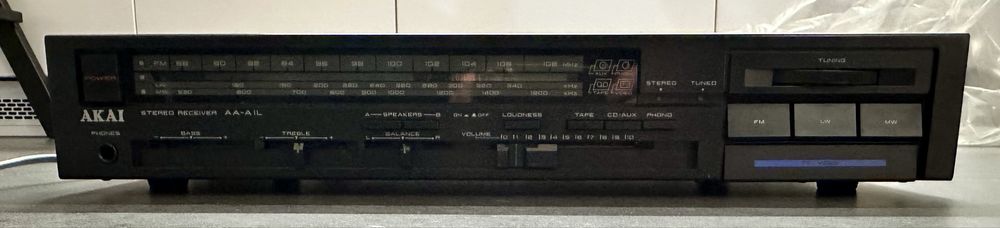 Усилватвл Akai AA A1L