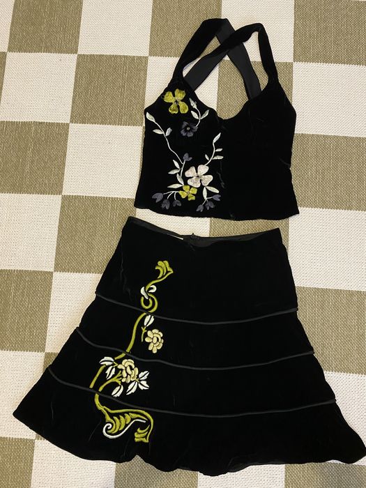 costum din doua piese fusta si top Emporio Armani