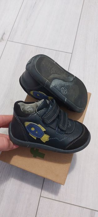 Pantofi Froddo,piele naturala, ca noi. Marime 20