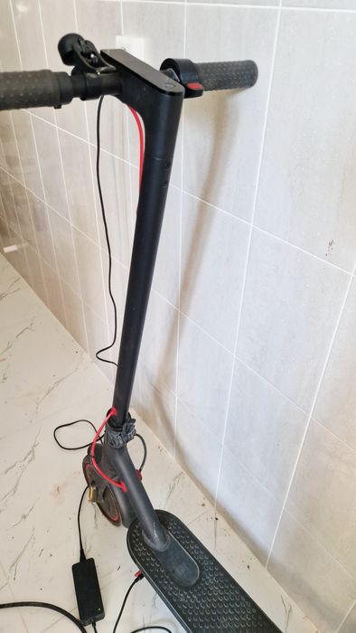 Электросамокат Xiaomi Mi Electric Scooter Pro