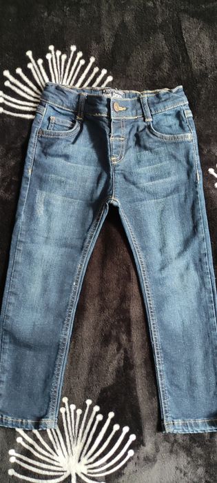 Джинсы на мальчика 3-4 года