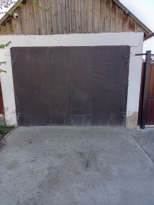 Ворота гаражные 3.10*2.20