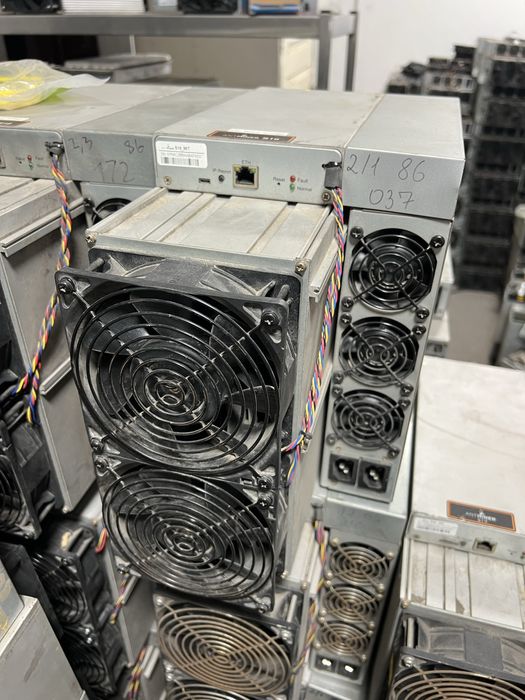 Асик майнер S19 PRO