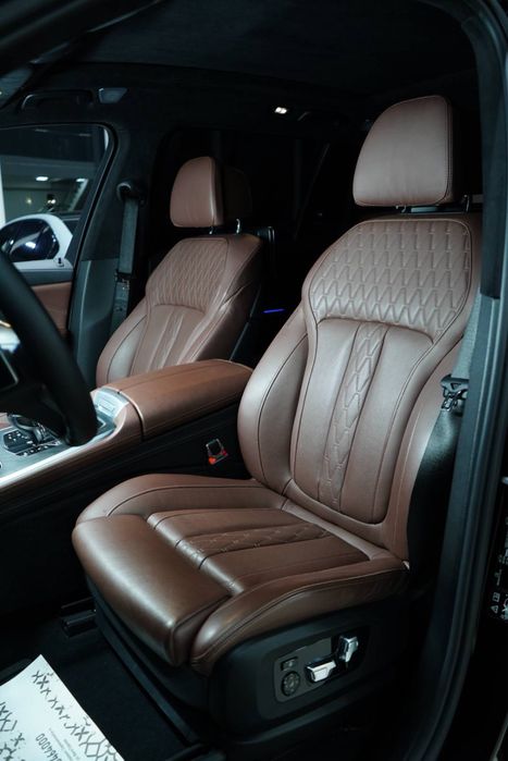 BMW X7 2019 — 7