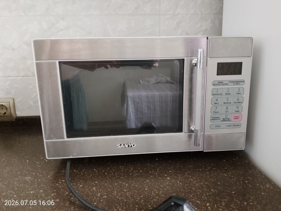 микроволновка SANYO