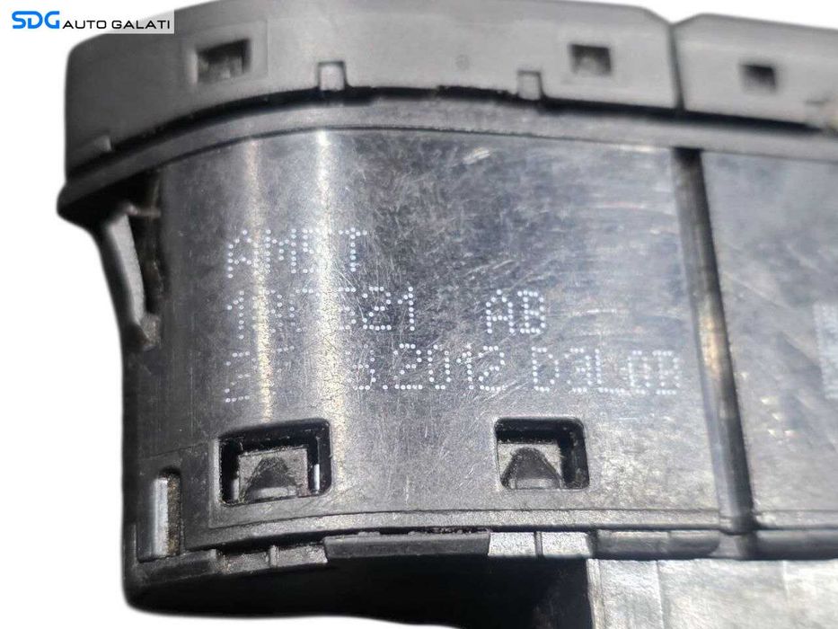 Buton Dezaburire Degivrare Geam Sticla Luneta Ford Focus 3 2010 - 2020 Cod AM5T-18C621-AB [N4344]