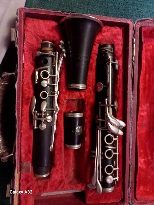 Amati krasle fransuskiy