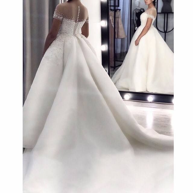 Дизайнерское свадебное платье