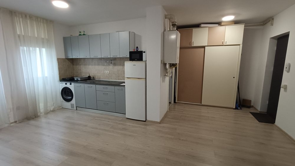 De inchiriat / Inchiriere apartament cu o camera / garsoniera 38 m²