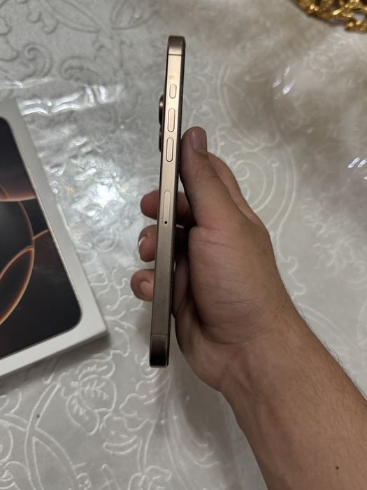 iPhone 16 pro max 1 tr