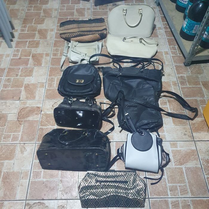 Poseta posete handbag dame famei la bucata sau pret redus la mai multe