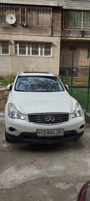 Инфинити ЕХ 35   сотилади