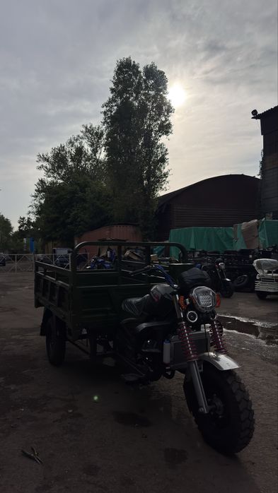 Трицикл 200 куб новый