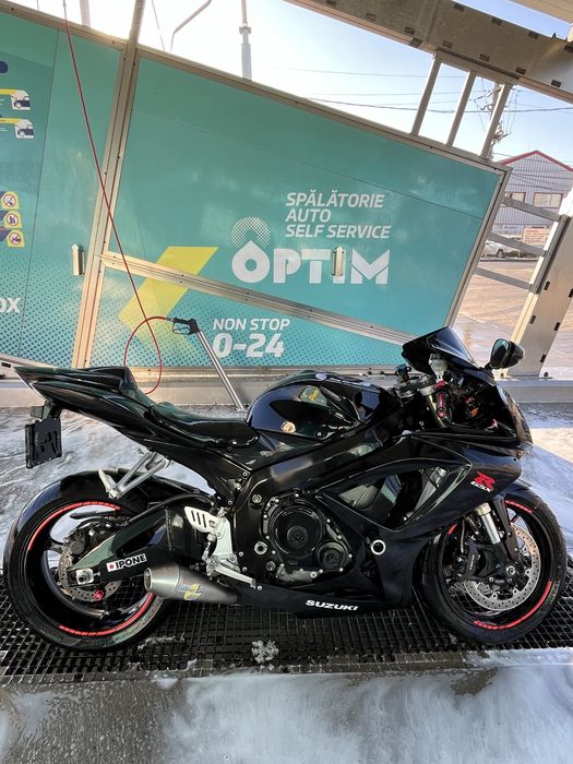 Suzuki GSXR 600 k7