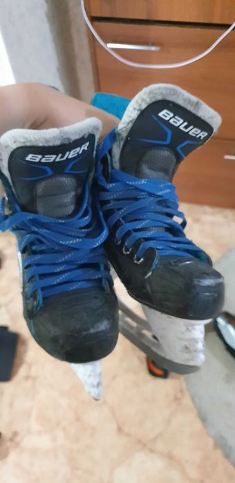 Хоккейные коньки