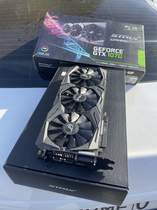 1070 8 GB Asus Strix