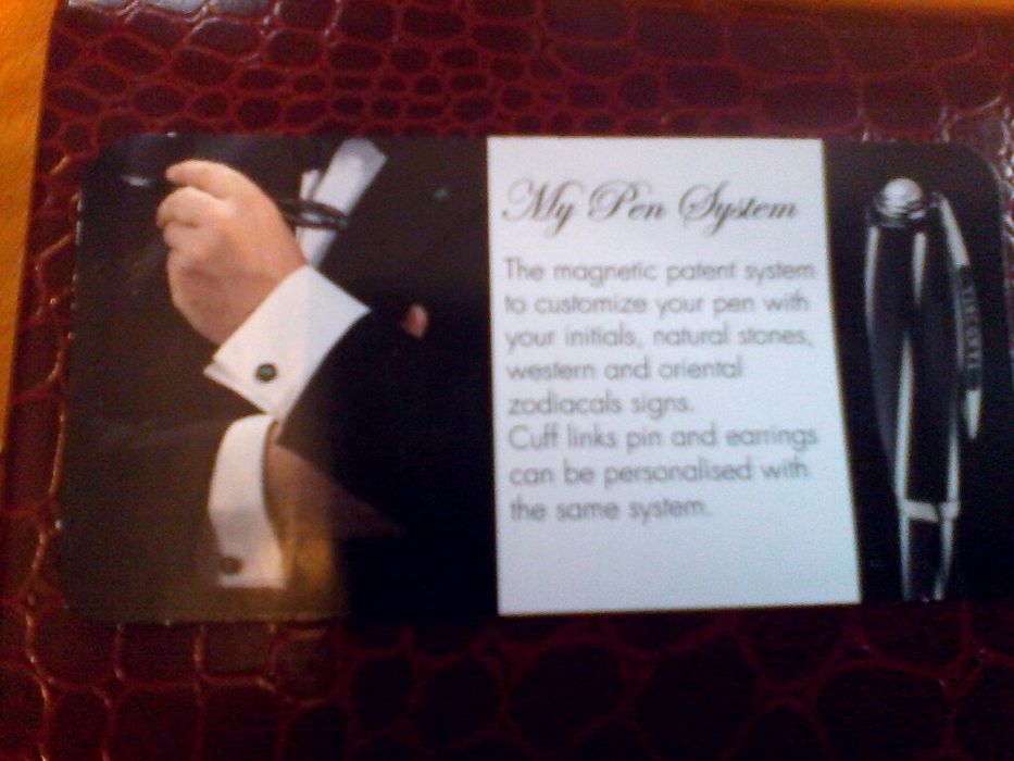 Луксозна химикалка Visconti Divina Black