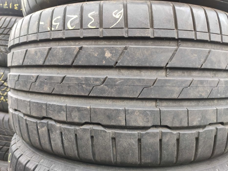 2бр Летни гуми 255 35 19 - Hankook - DOT 2024