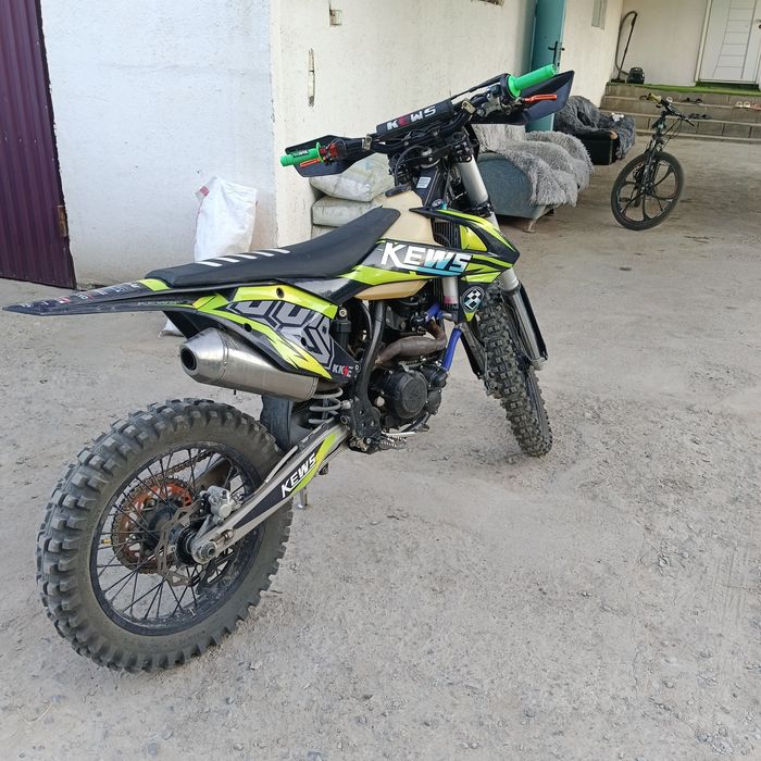Продам мотоцикл 300 куб