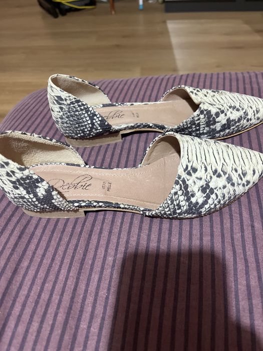 Продават се балерини