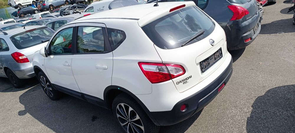 Nissan Qashqai 1.6i 2010-2014г. на части