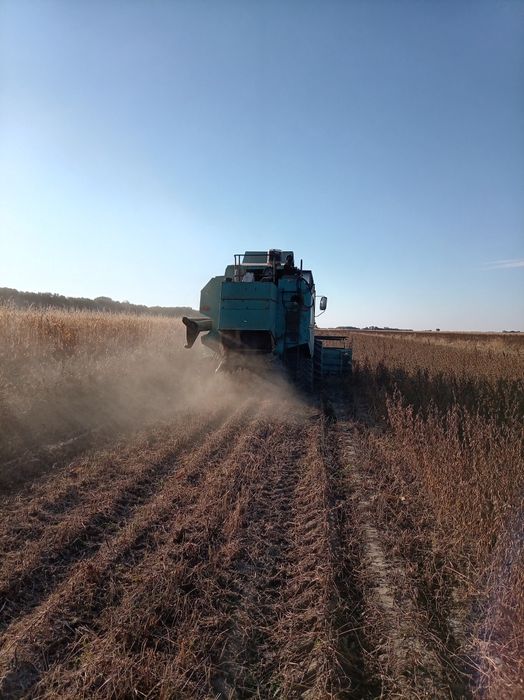 Продам комбайн Есил740