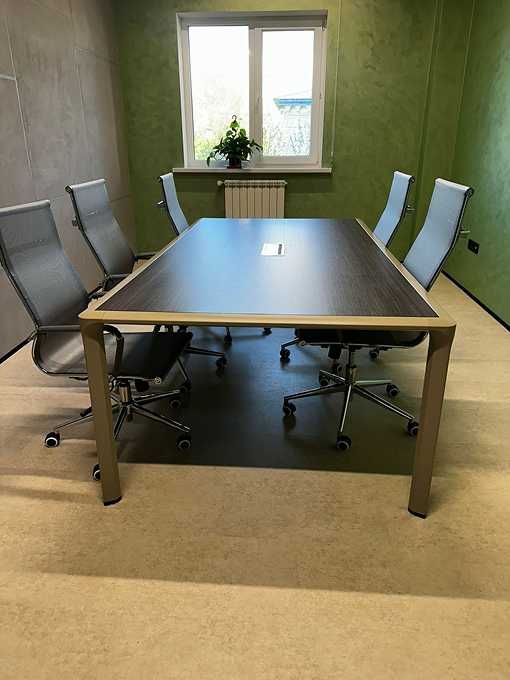 Конференц-стол на 8 человек