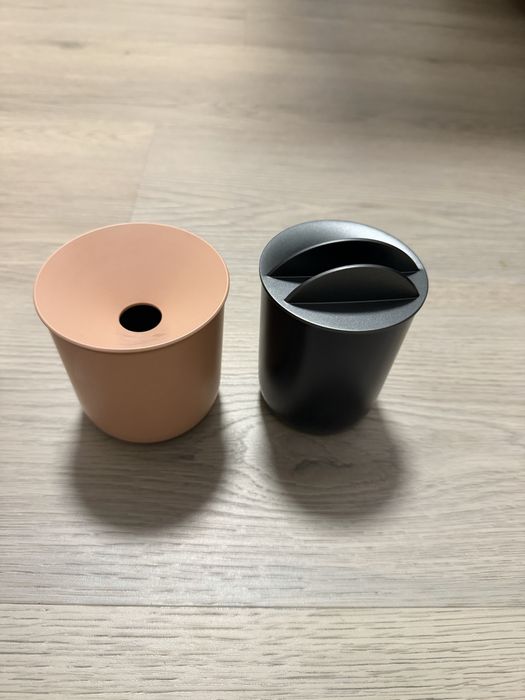 Scrumiera iqos masina si birou noua sigilata