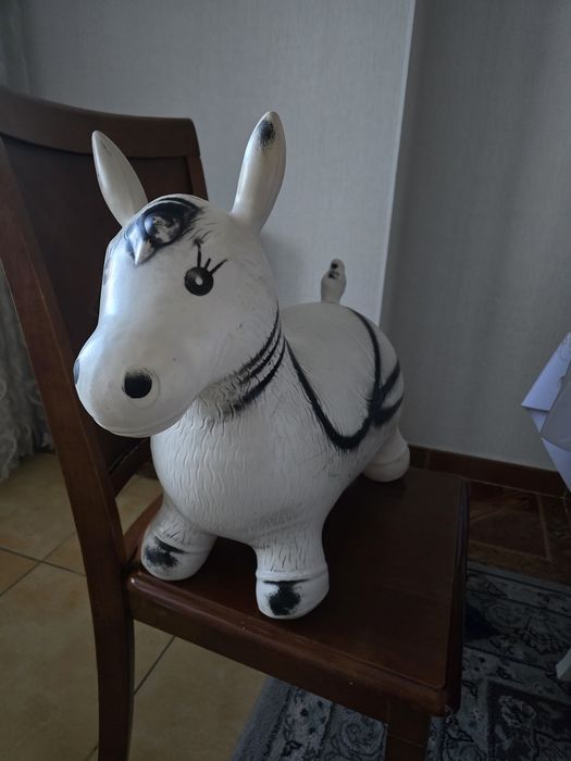 Ослик попрыгунчик