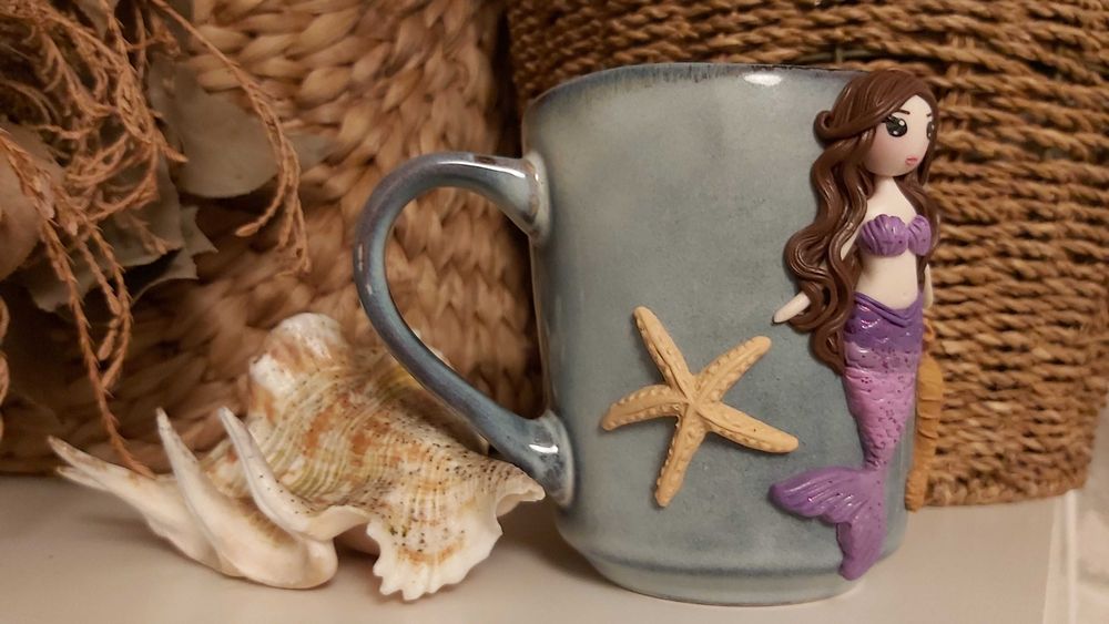 Cana handmade cadou pentru fetite cu figurina sirena din fimo