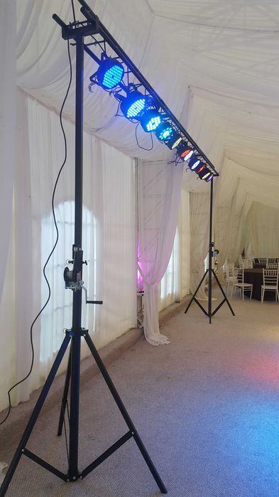 Set Schela de lumini,adaptori și stativ 3500 roni