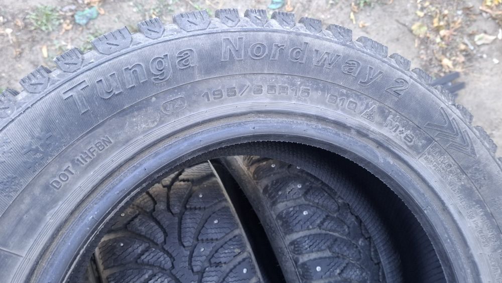 Продам  зимние  шины на 15