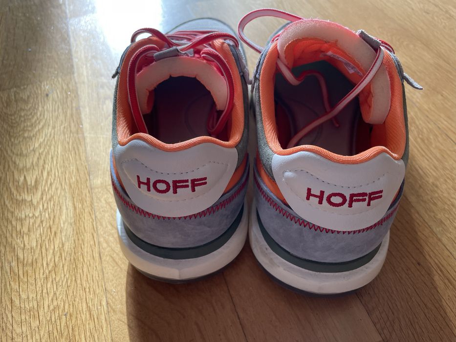 Продавам спортни маратонки на испанската марка HOFF.