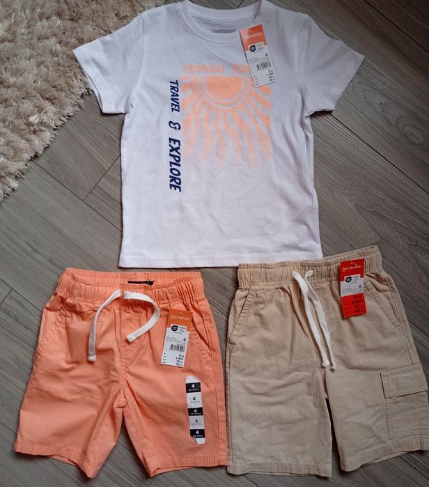 Set tricou și pantalon