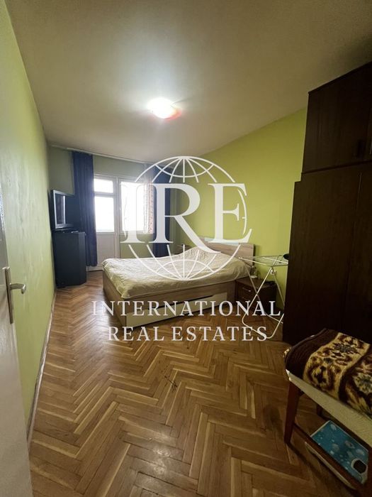 Продава се Тристаен апартамент в Варна, Цветен квартал - 63 кв.м за 1214 €/кв.м - Снимка #3