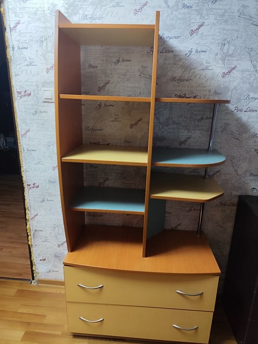 Продам шкаф с полками