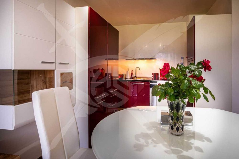 Дава се под наем Тристаен апартамент в Варна, Чайка - 108 кв.м за 1300 € - Снимка #2