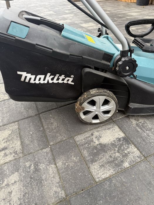 Makita-masina tuns iarba electrica