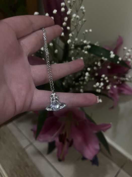 Lantisor Vivienne Westwood cu Diamant