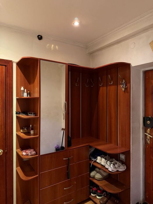 Продам  срочно прихожую