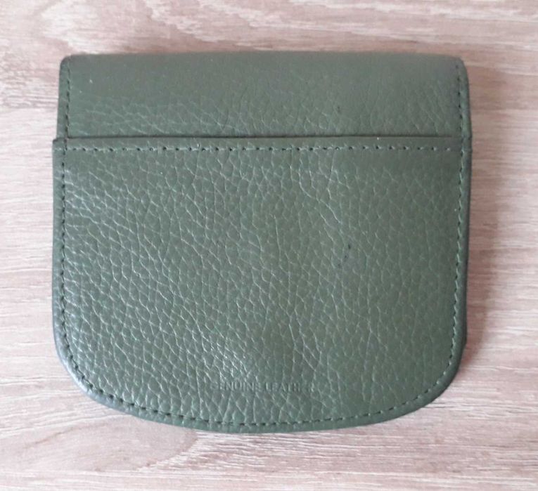 Ново портмоне от естествена кожа