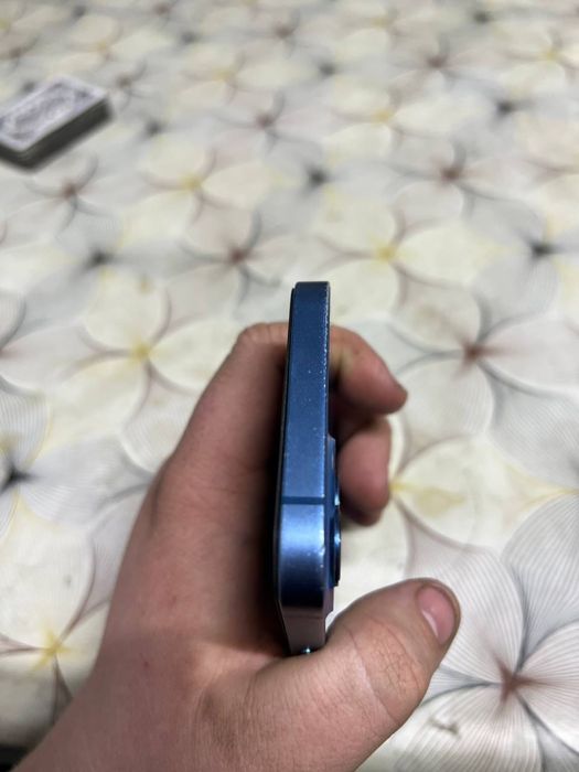 Продам айфон 13 512 гб срочно