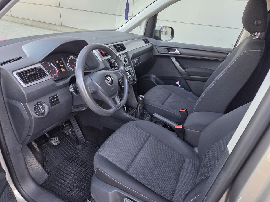 Vw Caddy 2.0 TDI  Euro 6 an 2017 autoturism 5 locuri.